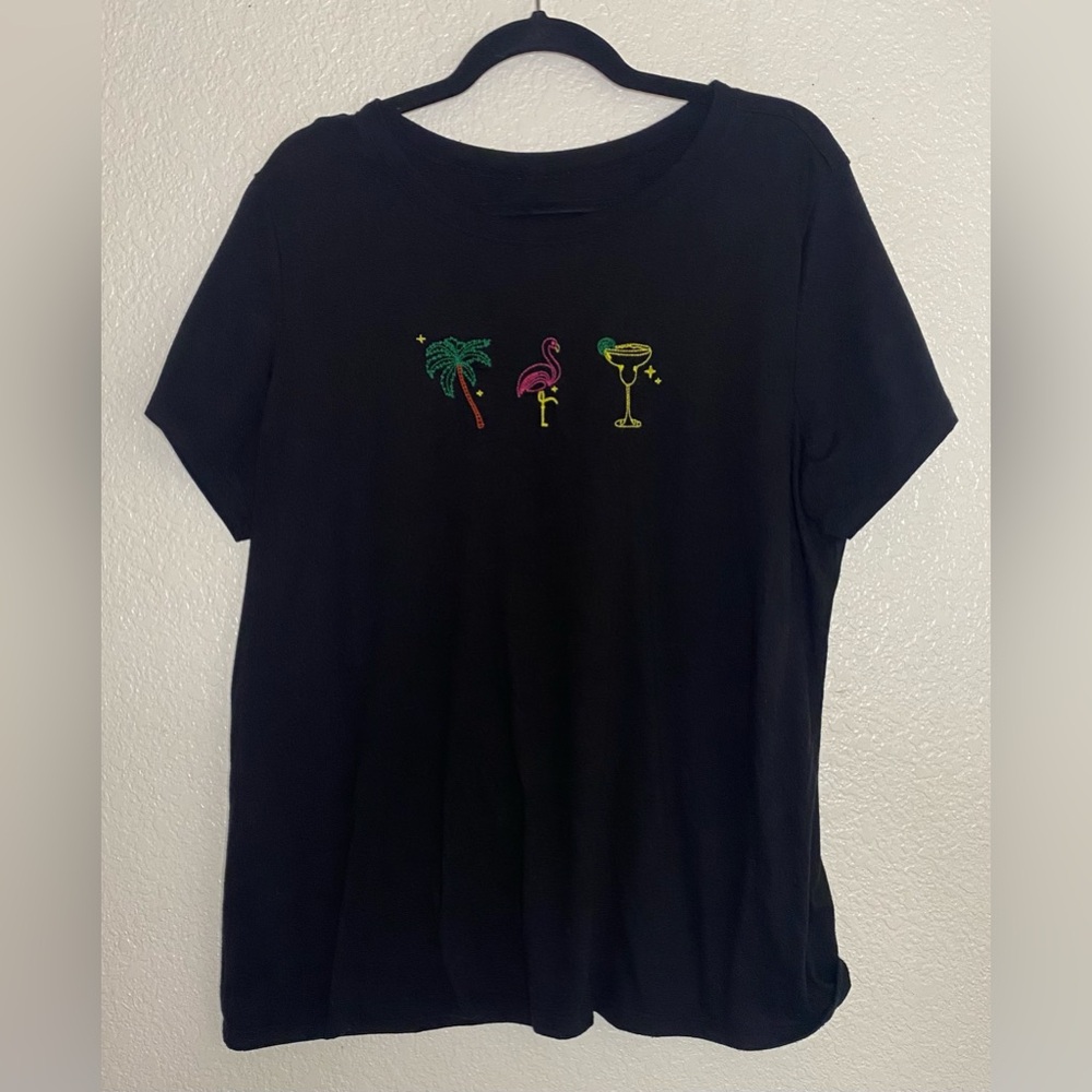 Torrid Black Classic Fit T-Shirt with Tropical Embroidery Short Sleeve  Size 1